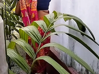 House Garden Clining Time Sex A Bengali Wife With Saree in Outdoor ( Official Video By Localsex31)
