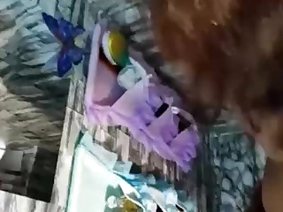 我的胸部狠狠地操了我,这是变装视频的尝试