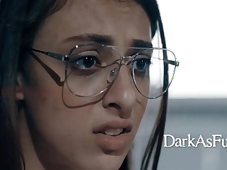 ผู้ทำพิธีข่มขืนสาวคริสเตียนบริสุทธิ์ - เกีย เดอร์ซา