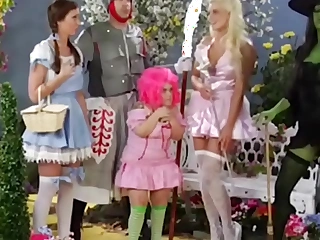 Bizarre Parody Sex With Midget Munchin MILF Moment