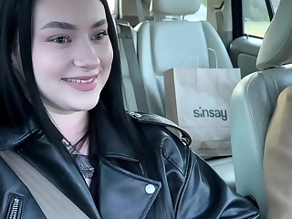 He Didn’t Be aware Polish — Face Desk-bound Instead of Blowjob!