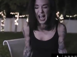 ਬੇਦਾਗ਼ ਟੈਬੂ ਹੋਮਵਰੇਕਰ ਜੇਨ ਵਾਈਲਡ ਦੇ ਡਾਰਕ ਏਜੰਡੇ ਨੇ ਮਤਰੇਈ ਭੈਣ ਜੋਆਨਾ ਏਂਜਲ ਦੇ ਪਵਿੱਤਰ ਵਿਆਹ ਦੇ ਦਿਨ ਨੂੰ ਬਰਬਾਦ ਕਰ ਦਿੱਤਾ