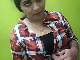 বিদ্যুৎ বিভ্রাটের কারণে মোটা দেশি গৃহবধূ বাষ্পীয় অন্ধকারের চারপাশে আটকা পড়েছে, তার রসালো বাদামী গুদ দাড়িওয়ালা স্বামীর বিশাল কাটা মোরগের জন্য ব্যথা করছে, যা নিন্দনীয় গাধা-খেলার দ্বারা বৃদ্ধি পেয়েছে।