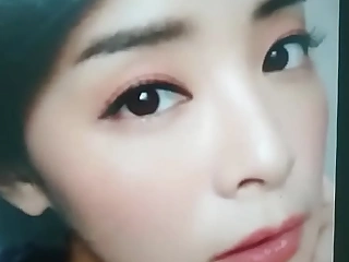 تائیوانی ماڈل چیری ہسیا کے لیے کم خراج تحسین