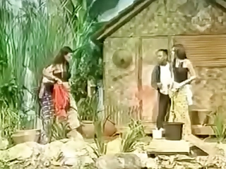 Sarah Azhari在OVJ直播中意外走光露点