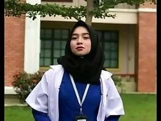 Dokter Tampan yang Viral Karena Corona, SELENGKAPNYA: bit.ly/pornbokep
