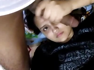 বিবাহিত ভারতীয় দম্পতির যৌন মিলন এবং পাকিস্তানি সোনিয়া ভাবীর গভীর গলা পর্যন্ত ব্লোজব।
