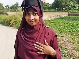 Imperceivable Bengali stunner in hijab surrenders to wild, in trouble pleasure.
