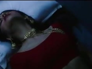 Glum & Hawt Saree AUNTY First Night!