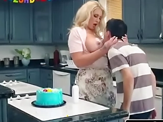 Curvy cougar ryan conner federate team-fucked by their way son's friends