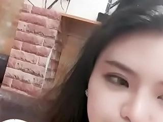 骚气妹子理发店勾引小哥啪啪